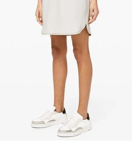 Lululemon  on the fly skirt