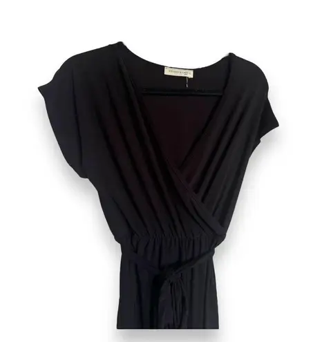 Tiffany & Grey Womens Romper Sz Petite L Black Short Sleeves Long Pants Stretchy