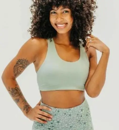 Senita Athletics Sage Strappy Bra Size Medium