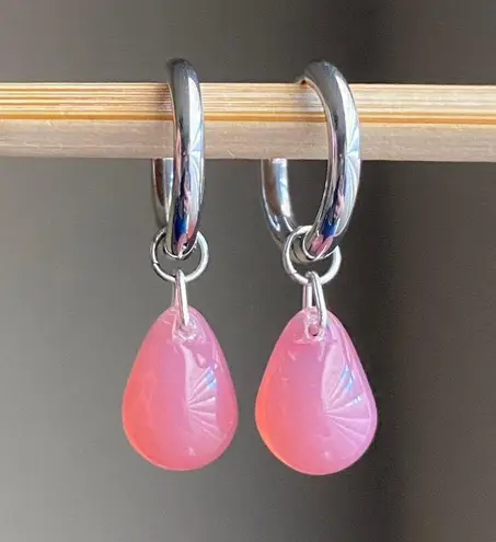 Handmade rose opaline teardrop Czech glass simple minimalist hoop earrings🩷