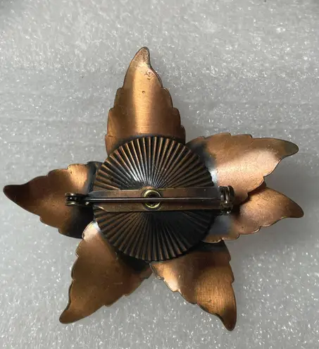 Textured 5 Leaf Copper Brooch