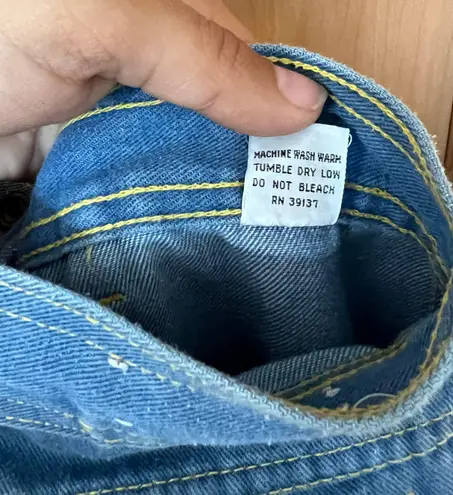 Unique Vintage Vintage 1970’s Jeans With Floral Embroidered Pockets