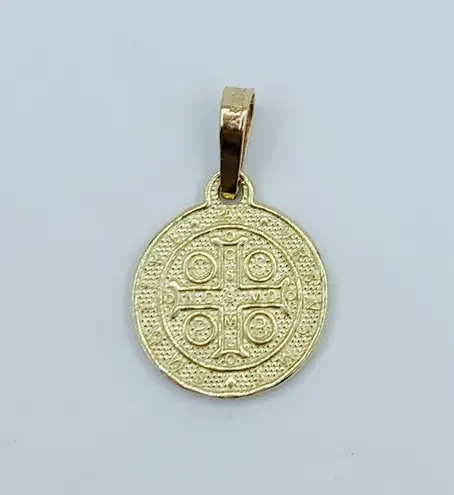 ✨ 10k solid gold pendant San Benito Pendant ✨ Pendant St Benedict✨