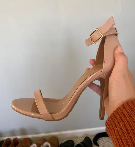 Anne Michelle Nude High Heels