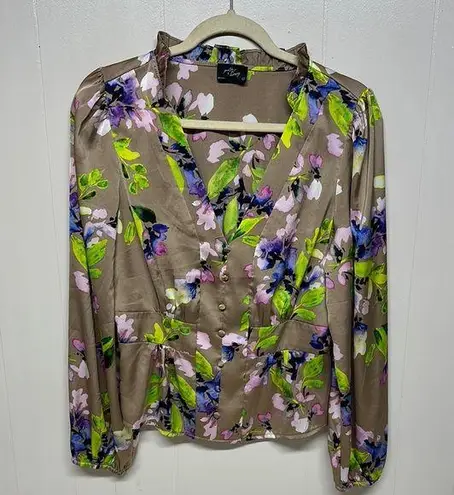 Milk and Honey Green and Tan Buttoned Fitted Blouse with Notched Collar