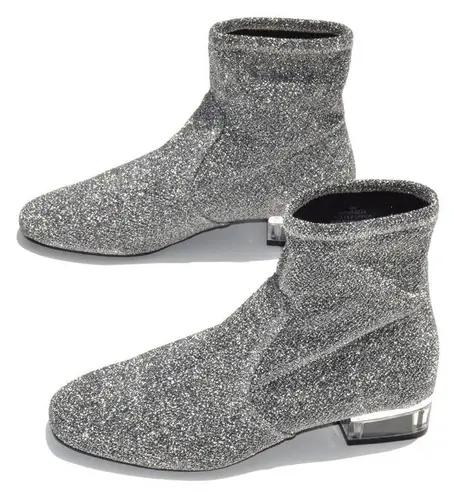 Nine West Urazza Metallic Ankle Bootie Size 6M 39 67 Off Retail From Bree