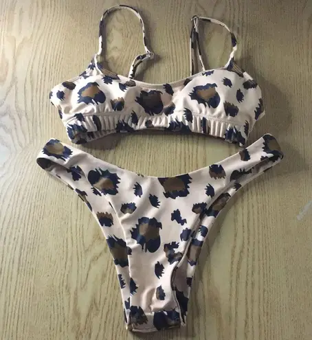 2Pc Super Sexy Animal Print Bikini Swimsuit Size Small Tan