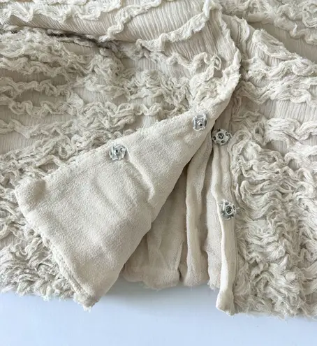 Robert Rodriguez top size 6 cream ruffle sweetheart