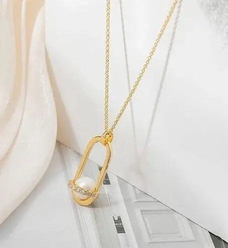 Necklace Women's 16K Gold Plated Pearl Choker Necklaces with Cubic Zirconia A1