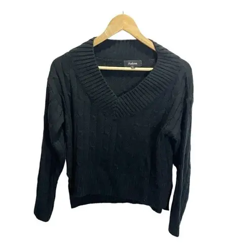 Aakaa Cable knit Black Sweater Cropped Side Slits S V-neck Lightweight