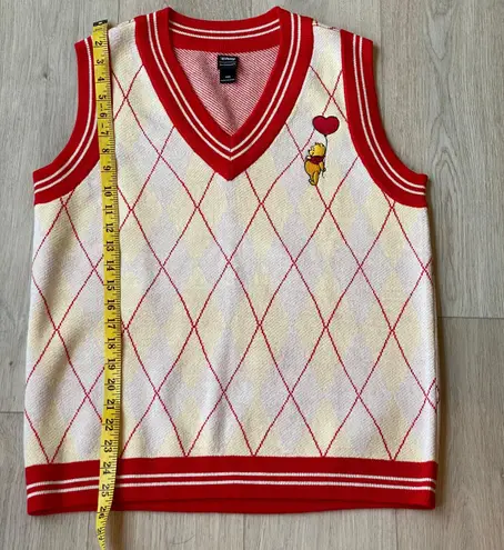 Her Universe Disney Winnie The Pooh Sweater Vest Size Junior MD Valentine