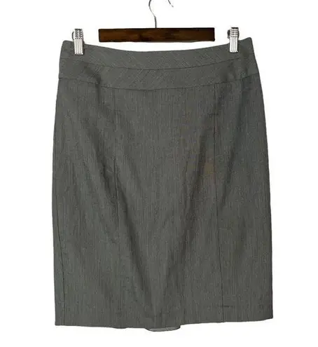 BCX Gray Knee Length Ruffle Back Pencil Skirt 9