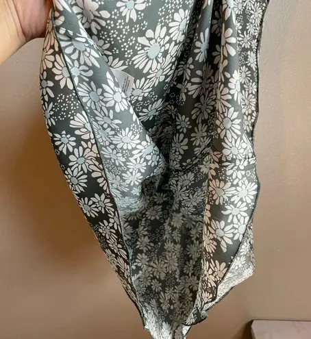 Lewit 100 % Silk Dress Size 2 Daisy Floral Lightweight Sage Green