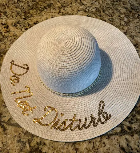 David & Young Do Not Disturb White Sun Hat Sequins