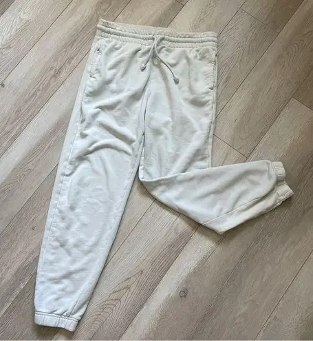 TNA Aritzia Airy AF Fleece Sweatpants Light Blue (Small) soft comfy loungewear