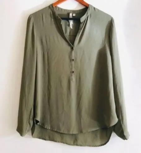 Bellatrix Top S Long Sleeve Button Chiffon Olive Neutral Earth Tones Office Chic