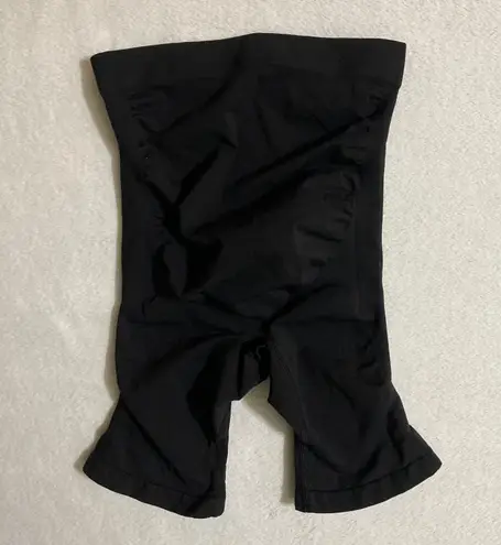 SKIMS Maternity Sculpting Shorts