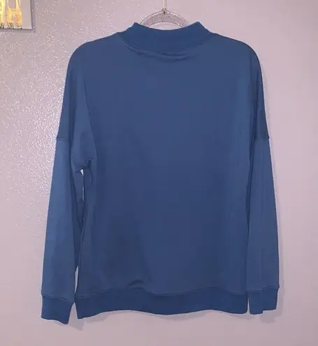 Women’s M Casual Long Sleeve Sweatshirt Crewneck Relaxed Fit Pullover Pockets Blue Size M