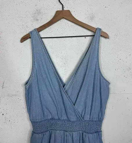 American Eagle  Denim Blue Chambray Ruffle Romper Jumper Size Large