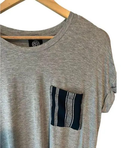 Bobeau Women's Rolled Short Sleeve Crew Neck T-Shirt Gray Pocketed Small