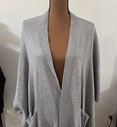 Aritzia Golden by TNA Roohan grey alpaca wool blend sweater poncho size XXS / XS Gray