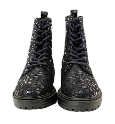 Tinstree Combat Boot Metallic Blue Printed Lug Sole 8 Eye Lace Up Boots Size 6 Black