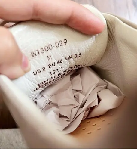 Samuel Hubbard • Fast for Her Shoe casual walking lace up Taupe nubuck leather Size 9