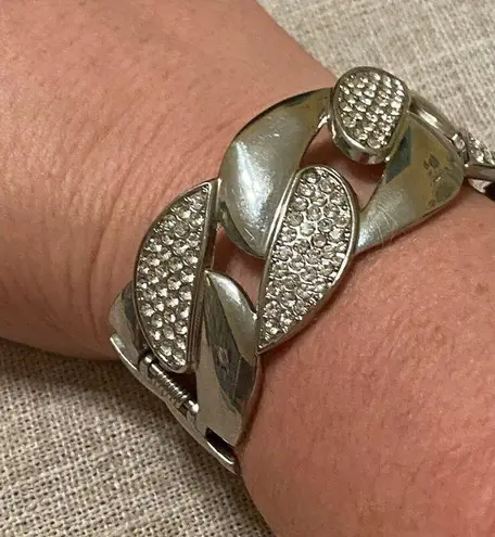 Fixed Chain Link Clamper Bracelet Bangle Silver Tone Clear Rhinestones 7"