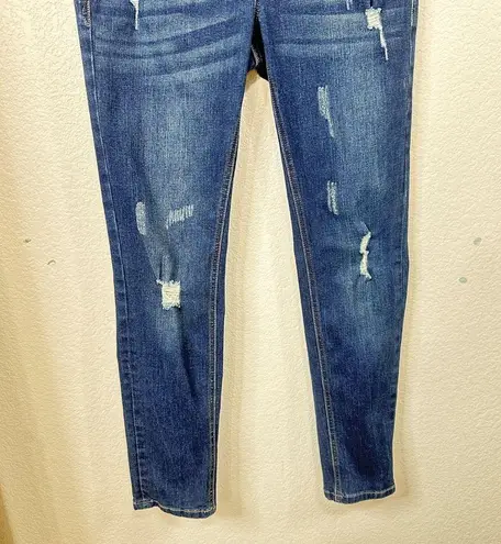 GRACE IN LA  Womens Mid Rise Slim Blue Jeans Size 29/29 with 2% stretch Distresse