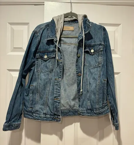 BLANK NYC Jean jacket with removable Hood - Image 2