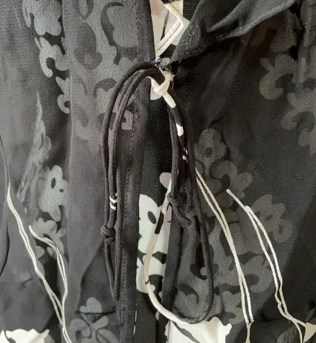 Jones Wear  Black&White Floral Sheer Blouse Size 12