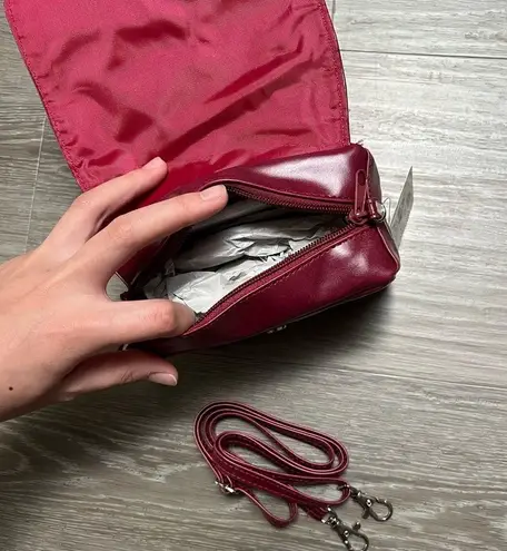 Peanuts snoopy burgundy red faux leather crossbody bag