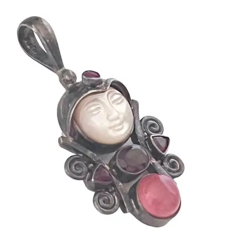 The Moon Silver Sajen Mother of Pearl Face Necklace PENDANT Garnet Ruby Peach Quartz