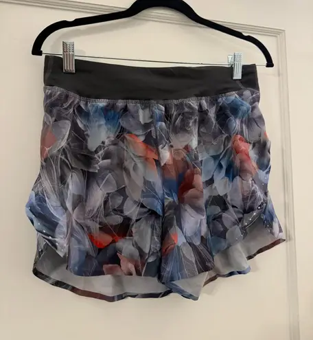 Lululemon  Fast and Free High-Rise Classic-Fit Split Short 3" Luminescent Floral Multi/Graphite Grey - Image 1