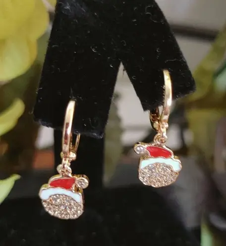 Small Gold Shimmer Santa Head Huggie Hoop Earrings Red