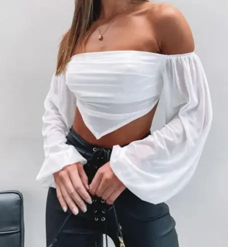 Beginning Boutique  Big Ideas Off Shoulder Top S