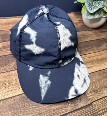 Lululemon Baller Hat Soft Adjustable NWT One Size (Indigo Ice Print Blue Multi)