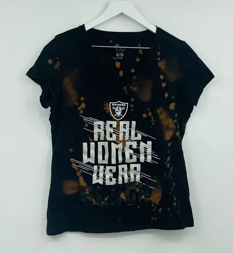 The Las Vegas Raiders Short Sleeve Glitter Shirt Size XL