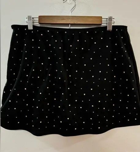 Wild Fable Pre-Owned LG  Black Rhinestoned Skort