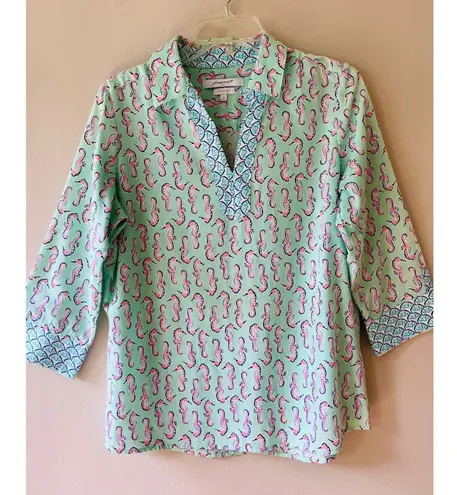 Foxcroft Sz 6 Seahorse Wrinkle Free Fitted Shaped Shirt V Neck Turquoise Blouse