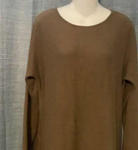 Michael Kors Ladies  Sweater size Small Zippered Back. Basic Brown. Gold Accents