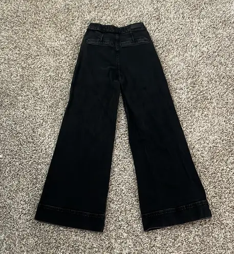 Hollister Social tourist ultra high rise wide leg jeans