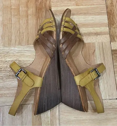 NAYA “Fausta” Yellow Woven Leather Ankle Strap Wedge Heeled Sandal Size 9