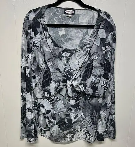 Chic White and Black Tie Front Long Sleeve Blouse very lightweight semi sheer Size XXL