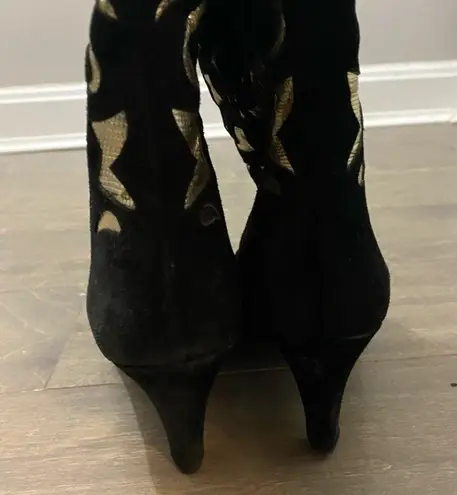Vintage 80’s Andrea Pfister Black and Gold Cut Out Boots Size 6.5