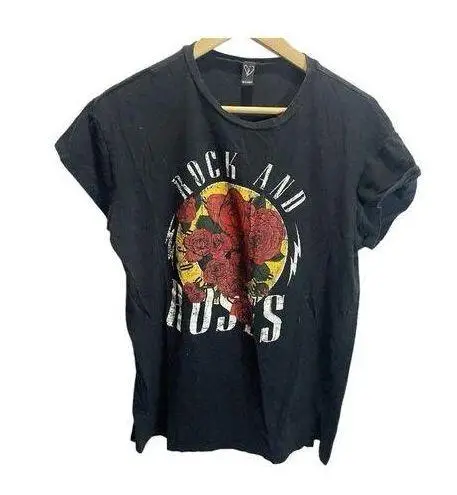 Windsor  M Black "Rock & Roses" Graphic Print Short Sleeved Shirt Oversized