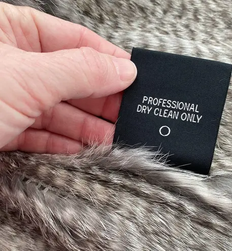 525 America Luxe vest 100% rabbit fur open front super soft size large