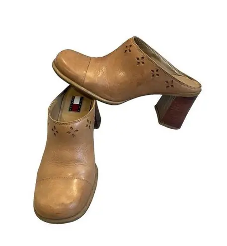 Tommy Hilfiger Vintage 90's Y2K  Block chunky Heel laser cut Clogs, Sz 7