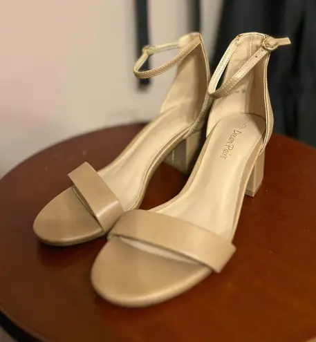 Nude Low Chunk Heels Tan Size 6.5