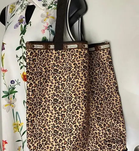 LeSportsac Le Sportsec Tan Large Shopping Tote